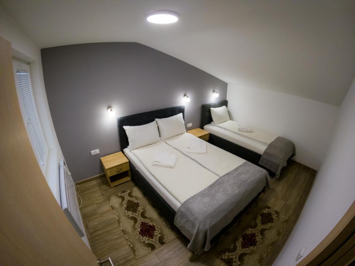S&M Apartmani 소코 반자 외부 사진