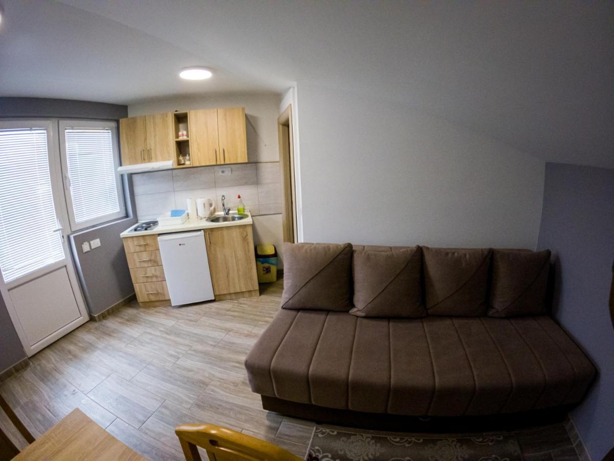 S&M Apartmani 소코 반자 외부 사진
